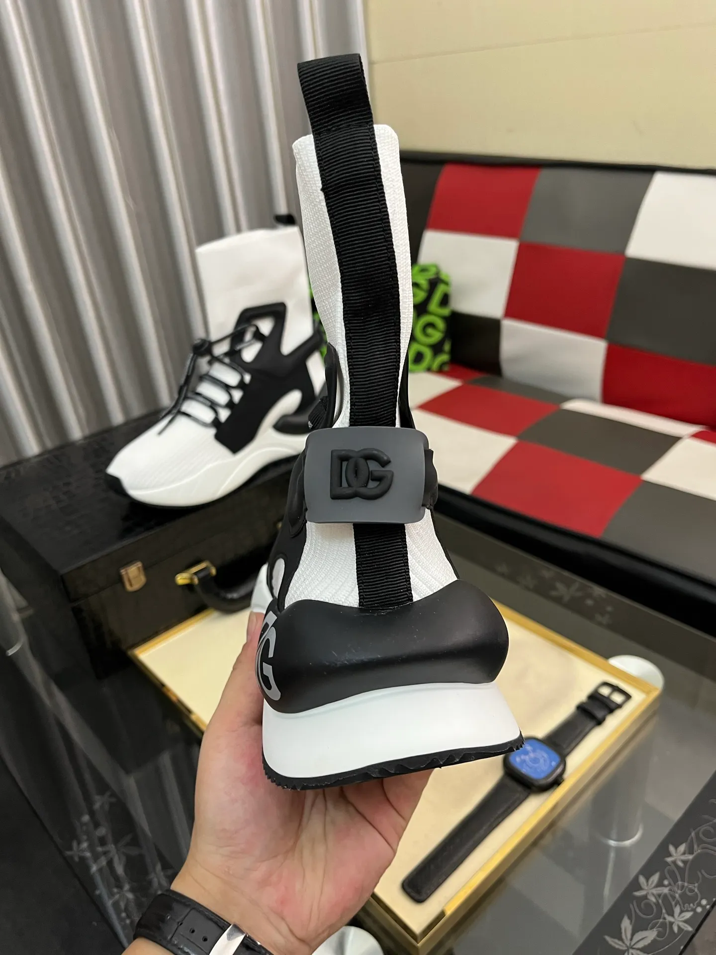Men's men's shoes💰420⌚️⌚️New DG Dolce & Gabbana high-end couple's sports and casual shoes, imported cowhide, multiple material splicing design➕Imported cowhide lining, cowhide feet➕original TPR elastic outsole. Size: 35-46